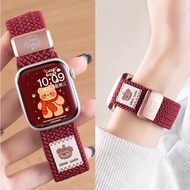สายนาฬิกาผ้าขนแกะสีแดงบุหรี่หมีลายการ์ตูนฤดูใบไม้ร่วง/ฤดูหนาวสำหรับ Apple S10 Iwatch10 Applewatch9 ส