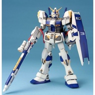 Bandai MG 1/100 RX-78-4 Gundam G04