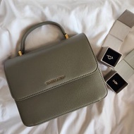 Charles & Keith袋