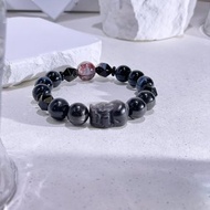 綻放 銀曜石|金曜石|牛血紅膠花|金運石|藍虎眼|水晶手鍊 A06-2