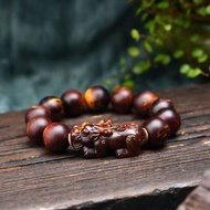 結緣品開光龍涎香“灰琥珀”貔貅手串!持久留香,據“本草綱目”記載,龍 涎香可活血利氣,安神之功效!貔貅規格42*20*17mm圓珠18mm重量49.2克左右