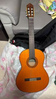 Yamaha 古典吉他