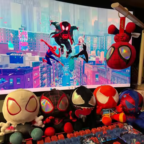 Hot Toys Cosbi Spider-Man Blind Box Key chain - Ghost-Spider Gwen Scarlet Spider Venom Cute Superher