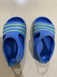 Adidas original sandal anak warna biru