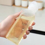 1pc 300ml/500ml/1000ml Plastic Clear Oil Bottle, Household Kitchen Outdoor BBQ Olive Oil Squeezer Di