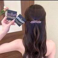 0ne Piece 2024 New Women Fashion Fringe Rhinestones Wheat-ear Duck Hairpin