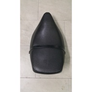 SEAT SKUTER SUZUKI V100 ORIGNAL CE13 ADDRRES