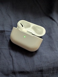 正廠 Airpods pro 1 第一代  只有充電盒和左耳