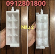 Khay làm đá xoay tủ lạnh Hitachi 8 viên lắp chung 10 viên chính hãng