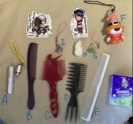 驅蚊檸檸草小雪人，染髮梳，疏密梳，尖尾梳，無名指電影貼紙，小天使掛飾，公仔高帽掛飾，黑絲帶蝴蝶結髮夾來自日本，lkea 玻璃瓶4個，Sony 小電筒, comb for hair dye , comb