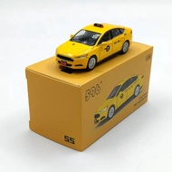 1/64 Ford Mondeo New York Taxi 596 Models Simulation Alloy Car Model Collection Finished Product