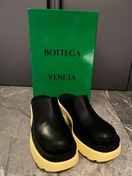 Bottega Veneta 黑色'Flash'厚底拖鞋#黃色膠底#牛皮#靴子#bv#防水台涼鞋#穆勒鞋