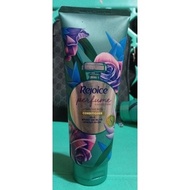 ♞,♘,♙Rejoice Perfume Collection Shampoo and Conditioner, Market Return