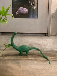 羊毛氈玩偶・長頸龍