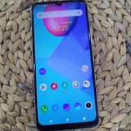 Vivo y12s 3/32gb unit saja. Minus nya layar retak sama lecet pemakaian aja.