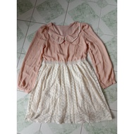 Second-hand 2hand lace dress combined with chiffon blouse