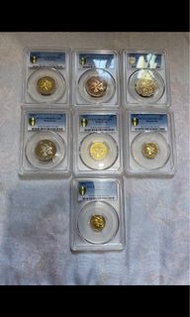 －套香港1993年精制幣，售價2300