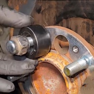Wheel hub bolt installer tools Pasang Skru Tayar