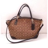 💯 Authentic Coach Handbag