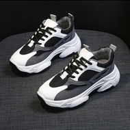 Women's Fashion Sneakers (NO.Q77) 2025 New Heel Lift 4.5cm Size 35-41 There Are 2 Colors. Very Beaut