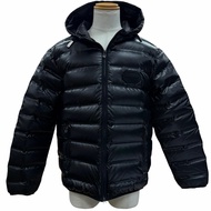 全新未使用商品 ▼ EMPORIO ARMANI （Emporio Armani）2023 款，黑色標籤，logo 貼片，帶帽雙拉鍊羽絨服，黑色，尺寸 52，正品，男款。