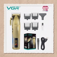 VGR V-688 New Retro Rechargeable Hair Clipper LCD Digital Display Oil Head Clipper Hair Salon Hair Clipper Hair Trimmer