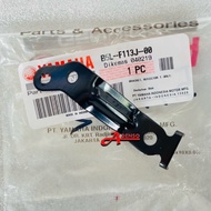 MT25 BRACKET REFLECTOR 1 (1PC) ORIGINAL100%YAMAHA B5L-F113J-00 LH KIRI