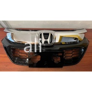 Honda HRV 2019 US Front Grille Depan Sarong With Chrome Garnish  or Smoke Garnish With Emblem Logo "