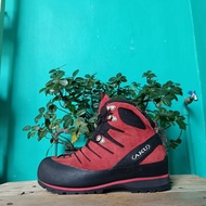 sepatu gunung hiking treking outdoor AKU size 41 second