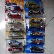 HOT WHEELS COCKNEY CAB II COLLECTION 13 CABS