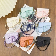 New Fashion Mini Saddle Bag Earphone Bag Car Keychain Pendant Handbag Jewelry Change Mystery Box Tou