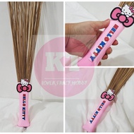 sapu lidi /pemukul kasur hello kitty
