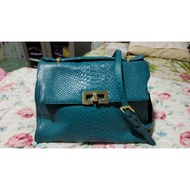 Preloved 100% Authentic Esquire Bag