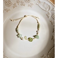 Four-leaf clover bracelet