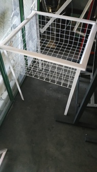 Rak Keranjang Box Obral Toko / Minimarket Wiremesh Serbaguna