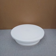 Cake turntable