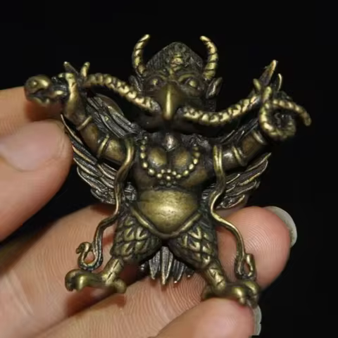 1" Tibet Bronze Pray Exorcism Redpoll Winged Garuda Bird Eagle Buddha Statue