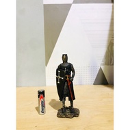 Action Figure Knight Crusader Resin Figure vintage