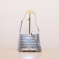 BALENCIAGA(巴黎世家)  銀色  銀扣 XX 鱷魚壓紋 hobo 腋下包