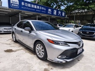 【杰運桃園】2019 Toyota Camry 2.5豪華 LED頭燈 ACC車道置中 盲點 衛星導航 數位電視 雙區恆溫 電動座椅 光感應自動頭燈 雨滴感應雨刷 方向盤快控鍵 循跡防滑 煞車力道分配