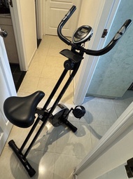 OTO 健身單車 (model number ZB-2000)