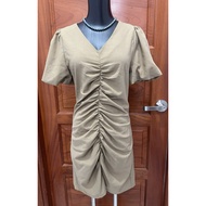 2hand dress.