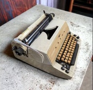 【復古】二手古董 ADLER 西德製 Grundig 英文打字機
