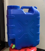 568# 5 GALLON SLIM WATER CONTAINER