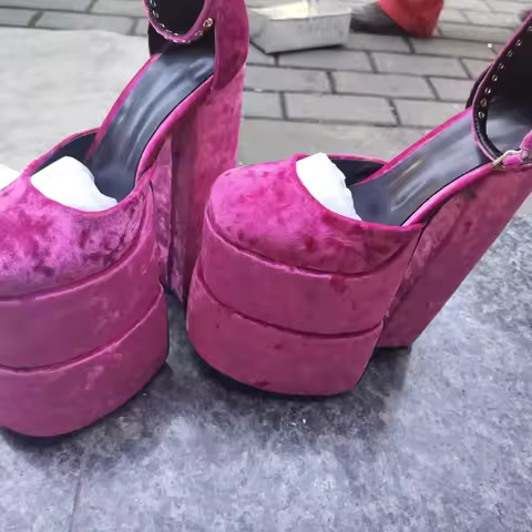 DIZHUANG Fashionable women's high heels. About 22 cm heel height. Pink round toe shoes. Double layer