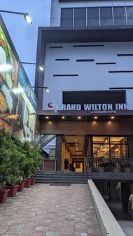 Grand Wilton Inn