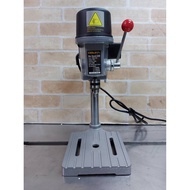 ราคาถูก OSUKA สว่านแท่นขนาดเล็ก สว่านแท่นจิ๋ว (2หุน) เหมาะสำหรับใช้ในงานไม้ เหล็ก การประกอบชิ้นส่วน