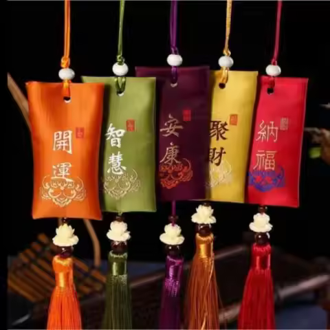 Spiritual Salt With Sachet Buddhist Spiritual Salt Pouch Necklace Blessing Lucky Bag Amulet Blessing