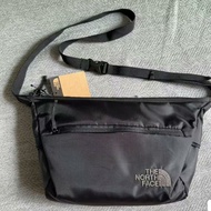 the north face 刺繡logo 防水 斜咩袋