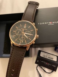 Tommy Hilfiger 44mm 雙時區 三眼手錶 深棕色